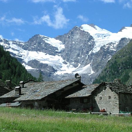 Hotel Restaurant La Barme Cogne Luaran gambar