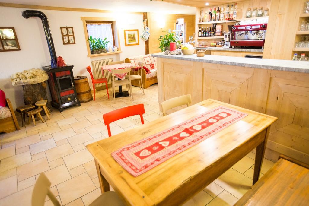 Hotel Restaurant La Barme Cogne Luaran gambar