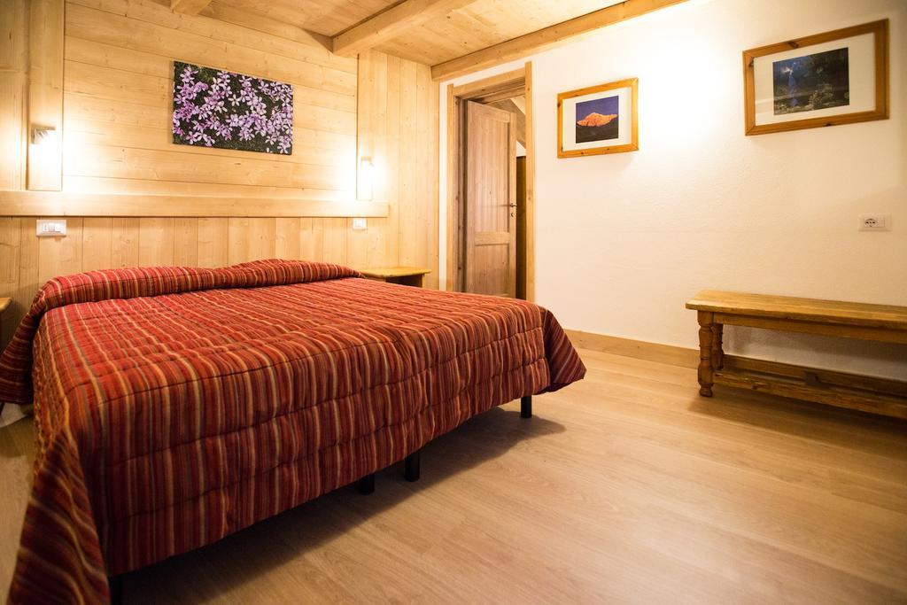 Hotel Restaurant La Barme Cogne Luaran gambar