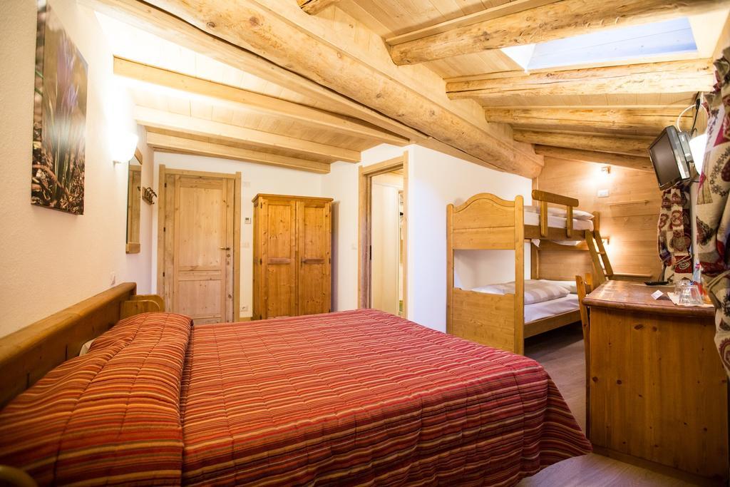 Hotel Restaurant La Barme Cogne Luaran gambar